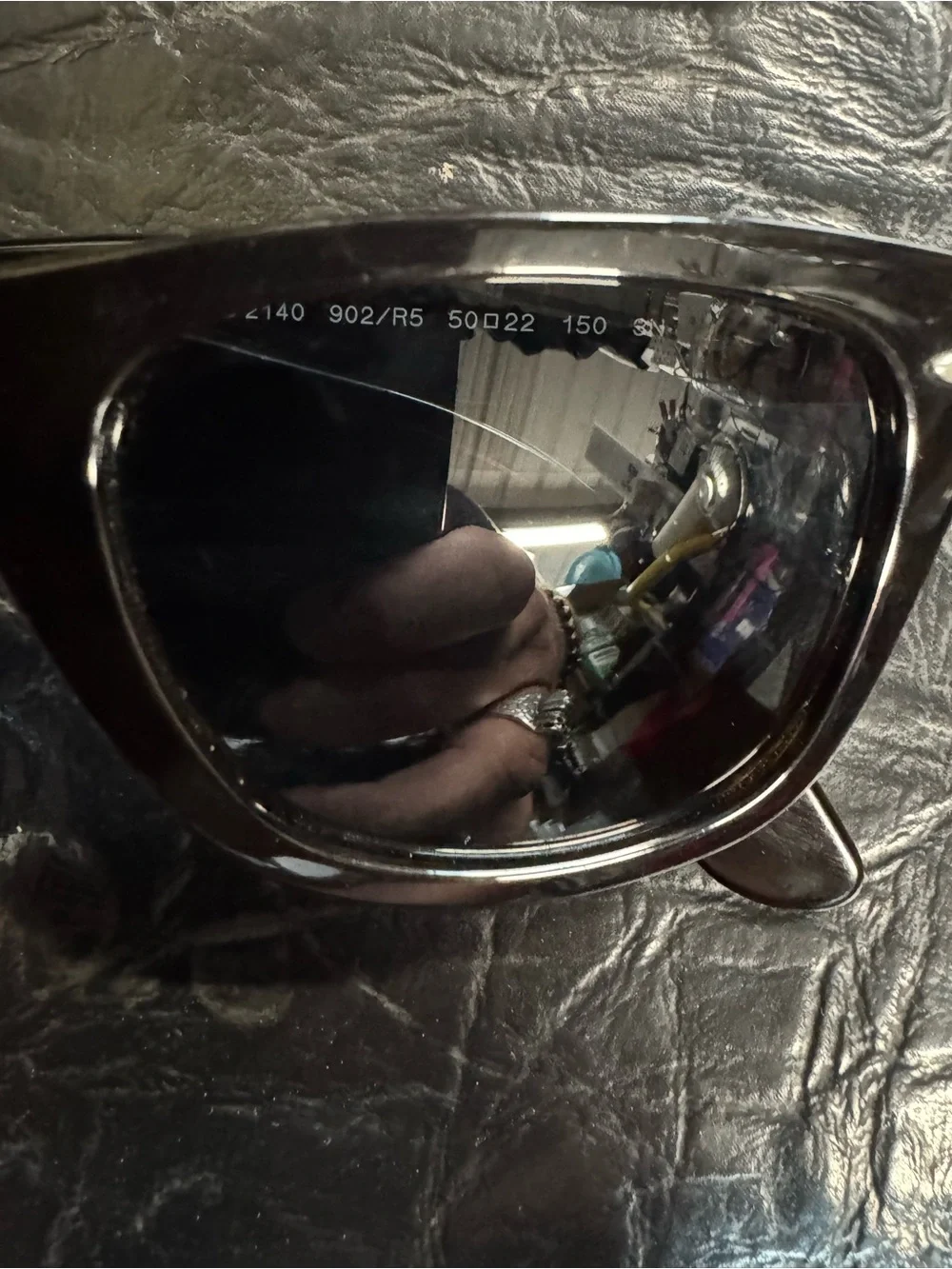 Ray-ban WAYFARER Black made in Italy with Case no scratches